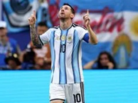 Messi chia tay tuyển Argentina sau 20 năm gắn bó
