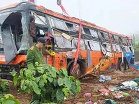 Bạn đọc lo lắng 'hành trình mạo hiểm' trên mỗi chuyến xe khách đường dài