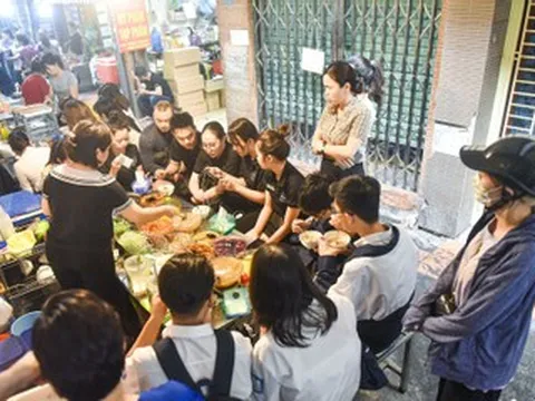 7 con phố ẩm thực cực hot ở Hà Nội cho dịp lễ 2/9 năm 2026