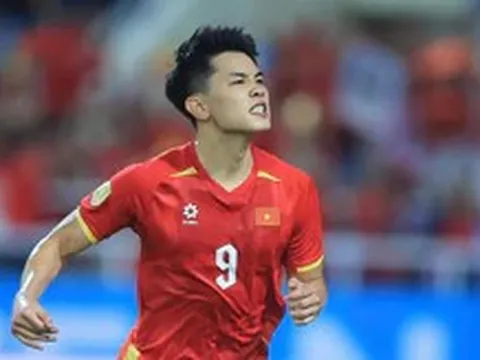 Nhiều lời nhắn nhủ Đình Bắc hãy phấn đấu làm ngôi sao lớn