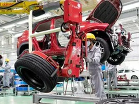 Phó thủ tướng yêu cầu 5 bộ trưởng giải quyết dứt điểm vướng mắc chuyển giao công nghệ ô tô