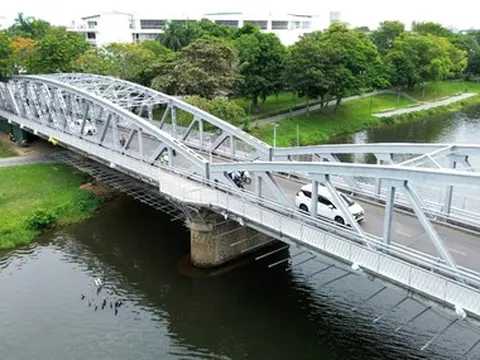 Diện mạo cầu Trường Tiền sau khi sửa chữa có gì mới?