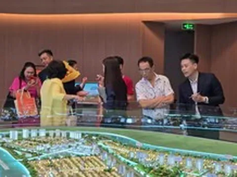 Bán căn hộ 5 tỉ rồi gửi tiết kiệm lấy lãi thuê nhà: lợi gì, hại gì?