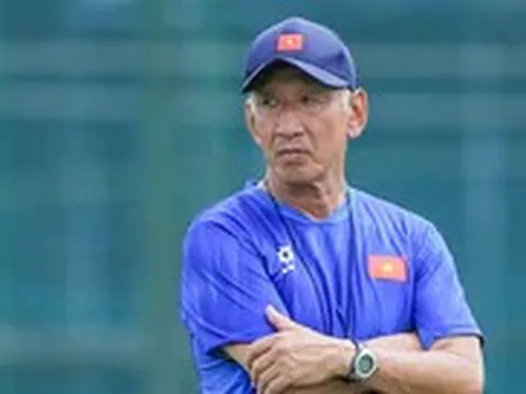 Dư luận Đông Nam Á ngỡ ngàng khi biết HLV U20 Việt Nam... '16 năm không nắm đội nào'