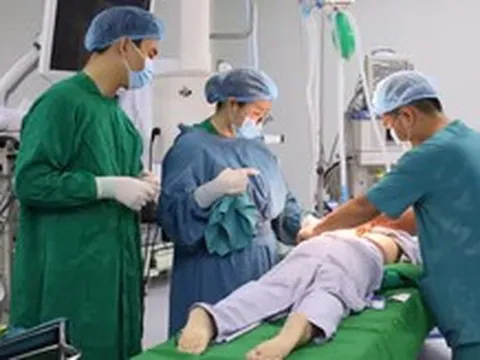 Triển khai kỹ thuật sinh thiết thận qua da dưới hướng dẫn siêu âm, chẩn đoán bệnh lý thận ở trẻ em