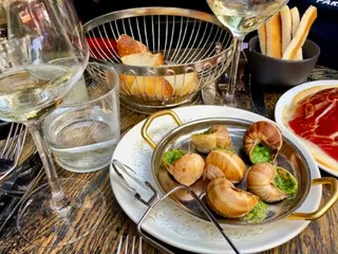 Loài vật nhầy nhớt trở thành đặc sản trứ danh nước Pháp, thực khách mê mẩn