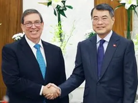 Thủ tướng Lê Minh Hưng: Việt Nam sẵn sàng làm hết sức mình trong khả năng để hỗ trợ Cuba