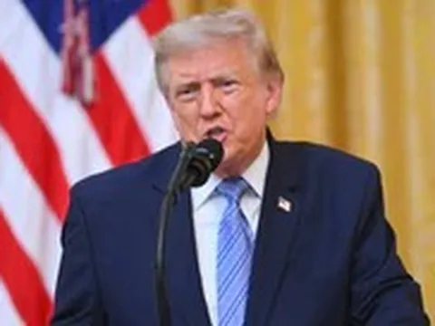 Ông Trump nghi Iran tập kích tuyến vận chuyển dầu của Saudi Arabia, nói Houthi không muốn đối đầu Mỹ