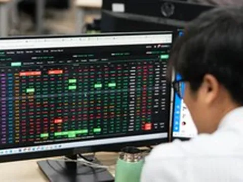 Chứng khoán 15-9: VN-Index có thể điều chỉnh, nên giữ tỉ trọng cổ phiếu bao nhiêu?