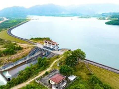 Các hồ chứa nước ở Khánh Hòa 'bị thấm nhẹ, vẫn đảm bảo an toàn' khi mưa lũ