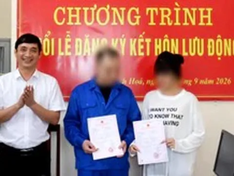 Hai vợ chồng ở Thanh Hóa được đăng ký kết hôn trong trại tạm giam