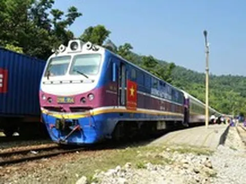 Tàu hỏa chạy bằng hơi nước nối Huế - Đà Nẵng dự kiến chạy vào tháng 10