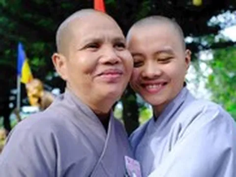 Đại học Y Dược Buôn Ma Thuột cấp học bổng 6 năm học cho nữ SV 14 năm nương náu nhà chùa