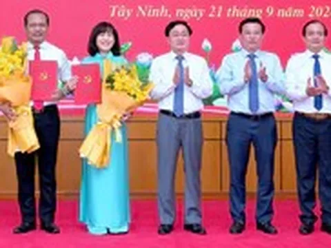 Tây Ninh công bố Chủ tịch HĐND và hai Phó chủ tịch UBND tỉnh mới