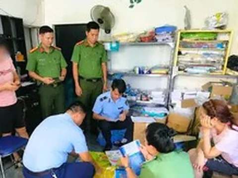 Phát hiện tiệm photocopy in sách giáo khoa từ lớp 1-12 bán cho phụ huynh