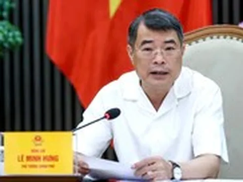 Thủ tướng: Kiểm điểm trách nhiệm việc để thiếu sách giáo khoa, không phụ thuộc chỉ Nhà xuất bản Giáo Dục