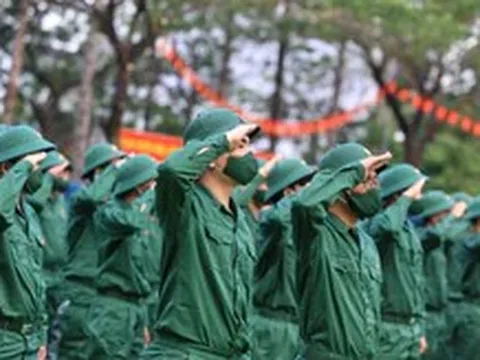 Thôi học đại học giữa chừng có còn được tạm hoãn nghĩa vụ quân sự?