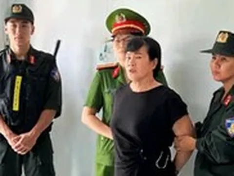 Bắt tạm giam chủ tài khoản Facebook 'Nguyễn Thị Châu'