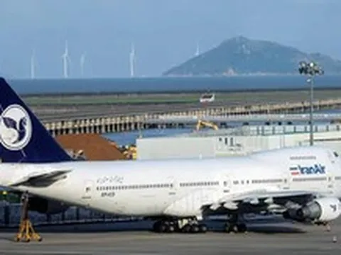 Loạt chuyến bay quốc tế của Iran bị hủy ngay ngày đầu Mỹ siết trừng phạt