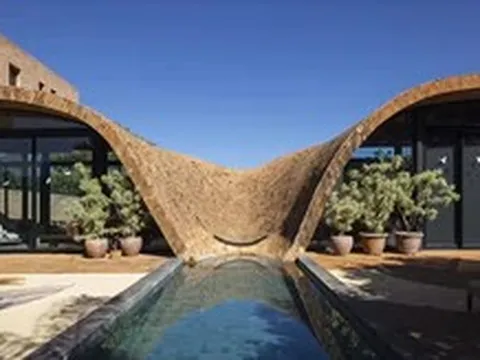 Khám phá 'nhà thụ động' với mái thu nước mưa bằng gạch ở São Paulo, Brazil