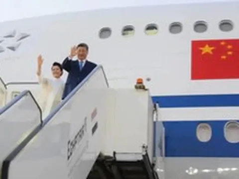 Chuyên cơ của ông Tập có gì khác so với Air Force One của ông Trump?
