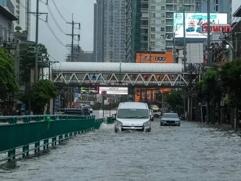 Khuyến cáo khách đến sân bay Bangkok giữa thảm họa ngập lụt