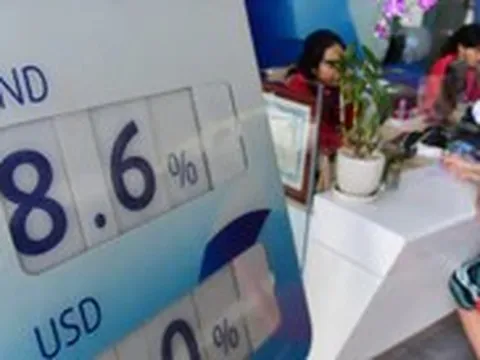 Lãi suất tăng mãi, nhiều người vay phải rao bán nhà, đất vì ‘ngộp bank’