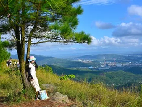 Khách Hà Nội chi 500.000 đồng, vượt 130km ngắm hoàng hôn đẹp như tranh vẽ