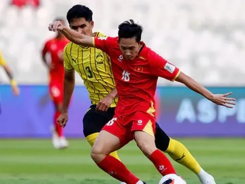 Malaysia - Việt Nam (hiệp 1) 0-0: Việt Nam ép sân, Hai Long dứt điểm nguy hiểm