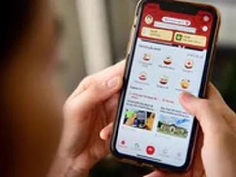 Có VNeID mức độ 2, nhiều người vẫn phải dùng căn cước bản cứng khi đi công chứng