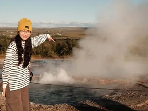 Cô gái Bắc Ninh chi 105 triệu, lái xe 3.000km khám phá 'băng đảo' Iceland