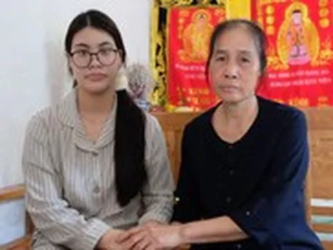 19 tuổi đi qua 3 cuộc chia ly, nữ sinh mồ côi làm công nhân đến tận ngày vô đại học