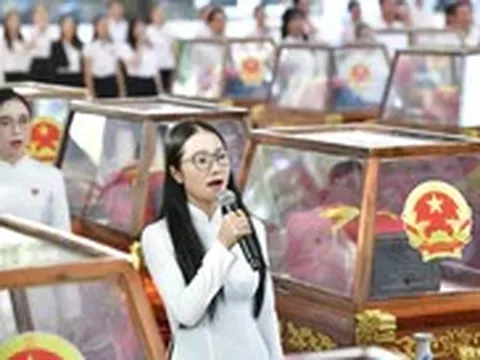 'Xin dâng hương những linh hồn bất tử' vang lên trong tổng duyệt Lễ truy điệu, an táng liệt sĩ tại công viên Lê Thị Riêng