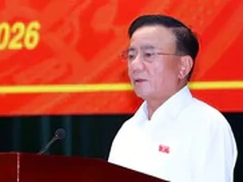 Ông Trần Cẩm Tú: Có hàng nghìn cơ sở in ấn mà để thiếu sách giáo khoa là có vấn đề