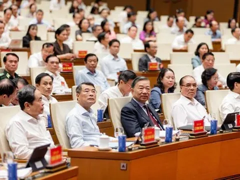 Bộ Chính trị, Ban Bí thư tổ chức Hội nghị quán triệt và triển khai thực hiện Nghị quyết Trung ương 4