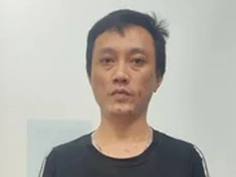 Công an TP.HCM thông tin vụ người đàn ông dùng gậy đập phá xe tải trên đường Quách Điêu