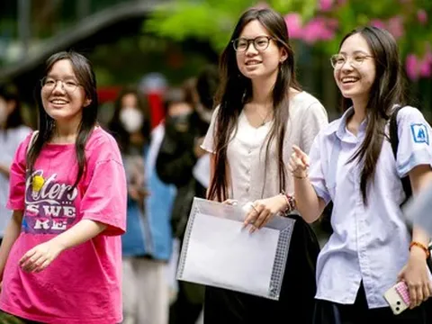 Thủ tướng nghiêm cấm nâng điểm, nâng tỉ lệ tốt nghiệp để chạy thành tích
