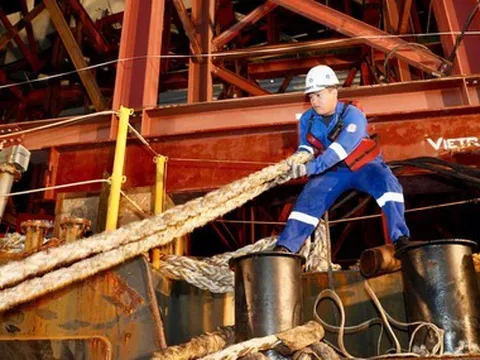 Xuyên đêm chuẩn bị, sẵn sàng hợp long cầu đi bộ nghìn tỉ qua sông Sài Gòn