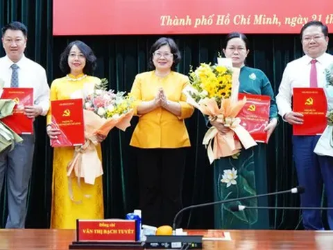 Thành ủy TP.HCM điều động, chỉ định nhiều cán bộ lãnh đạo phường
