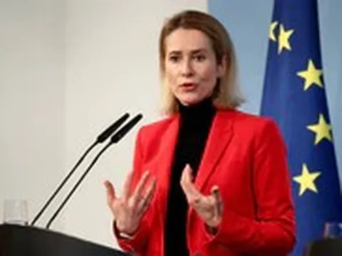 EU cáo buộc Mỹ gây sức ép buộc Ukraine đầu hàng