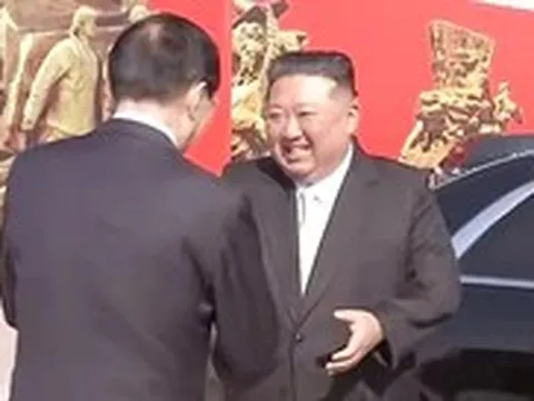 Ông Kim Jong Un thăm Trung Quốc chớp nhoáng, không gặp ông Tập
