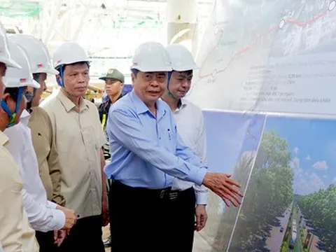 Chủ tịch Quốc hội: Phải giúp nhà đầu tư nhiều hơn để kịp APEC 2027