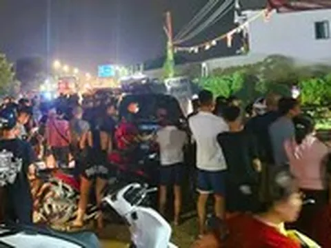 Đã bắt được hai thanh niên cầm kiếm cố thủ trên tầng hai ngôi nhà ở Thanh Hóa